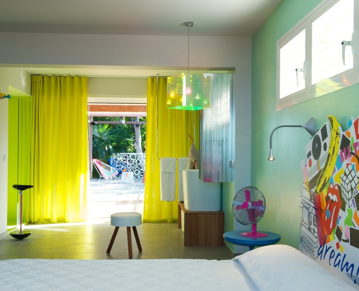 2013 Villa POLAROID masterbedroomredim.jpg