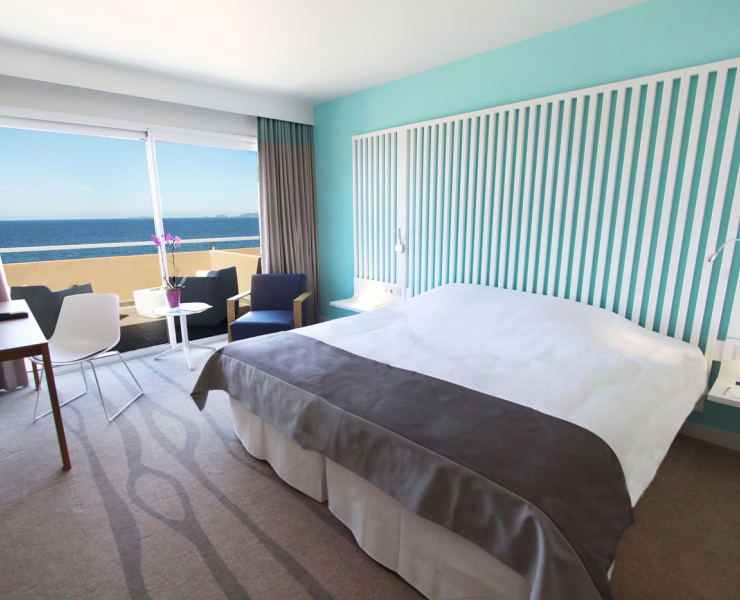 SRadisson-Blu-Corsica-Room-Sea-View.jpg